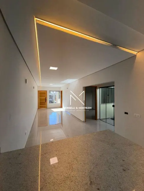 Foto 2 de Casa com 3 quartos à venda, 150m2 em Bandeirantes, Londrina - PR