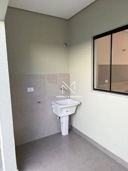 Casa com 3 quartos à venda, 150m2 em Bandeirantes, Londrina - PR - imagem 9 Foto 9 de Casa com 3 quartos à venda, 150m2 em Bandeirantes, Londrina - PR