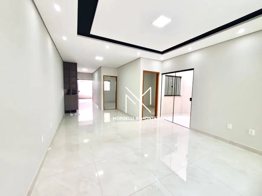 Casa com 3 quartos à venda, 150m2 em Bandeirantes, Londrina - PR - imagem 5 Foto 5 de Casa com 3 quartos à venda, 150m2 em Bandeirantes, Londrina - PR