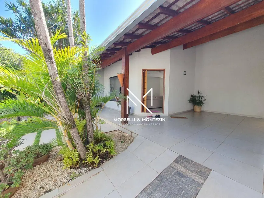 Casa com 3 quartos à venda, 250m2 em Jardim Tarumã, Londrina - PR - imagem 1 Foto 1 de Casa com 3 quartos à venda, 250m2 em Jardim Tarumã, Londrina - PR