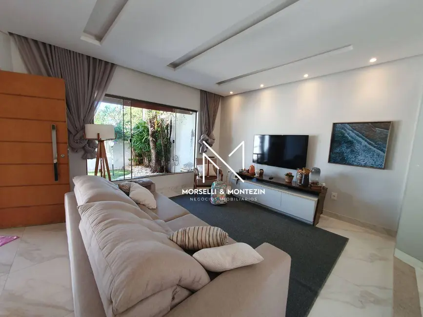 Casa com 3 quartos à venda, 250m2 em Jardim Tarumã, Londrina - PR - imagem 7 Foto 7 de Casa com 3 quartos à venda, 250m2 em Jardim Tarumã, Londrina - PR