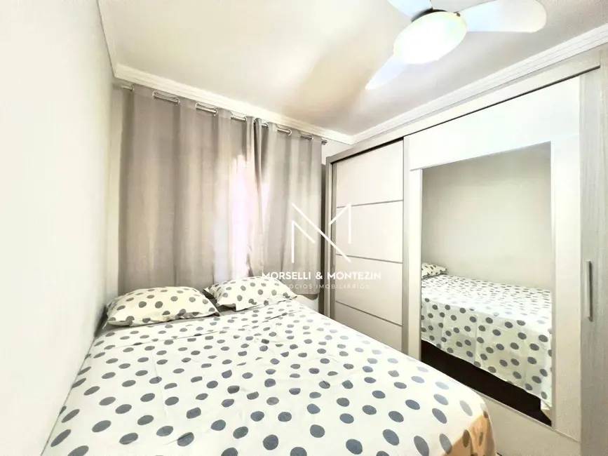 Casa com 3 quartos à venda, 150m2 em Bandeirantes, Londrina - PR - imagem 9 Foto 9 de Casa com 3 quartos à venda, 150m2 em Bandeirantes, Londrina - PR