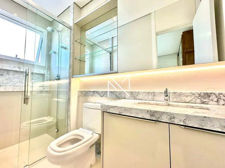 Apartamento com 3 quartos à venda, 173m2 em Londrina - PR - imagem 6 Foto 6 de Apartamento com 3 quartos à venda, 173m2 em Londrina - PR