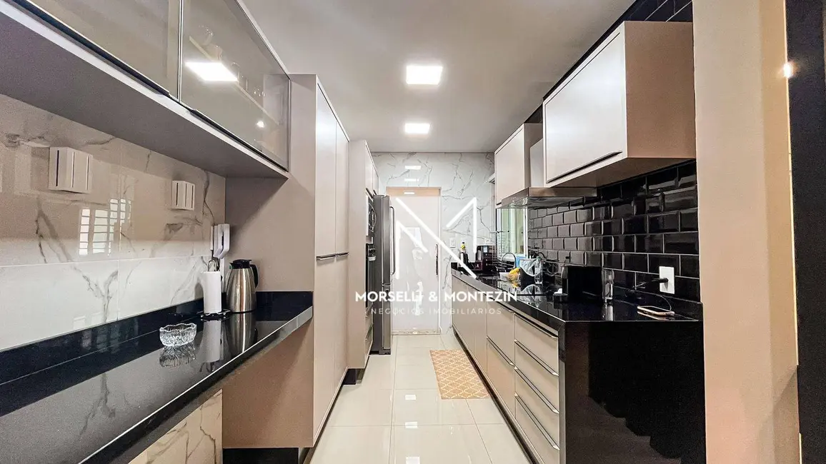 Apartamento com 2 quartos à venda, 239m2 em Londrina - PR - imagem 8 Foto 8 de Apartamento com 2 quartos à venda, 239m2 em Londrina - PR