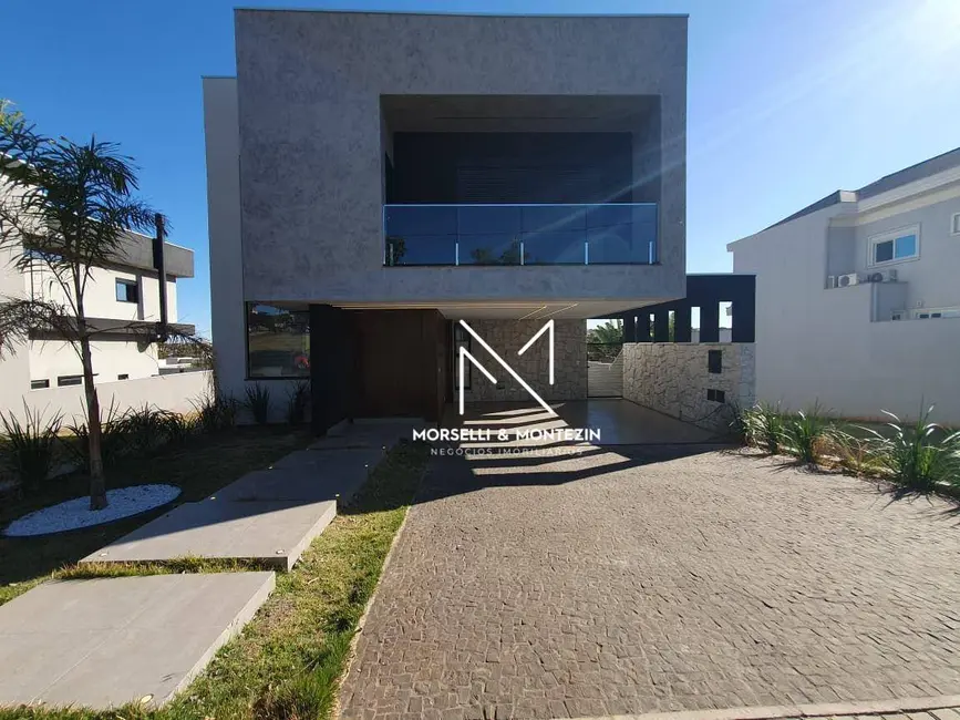 Sobrado com 3 quartos à venda, 263m2 em Conjunto Habitacional Alexandre Urbanas, Londrina - PR - imagem 3 Foto 3 de Sobrado com 3 quartos à venda, 263m2 em Conjunto Habitacional Alexandre Urbanas, Londrina - PR