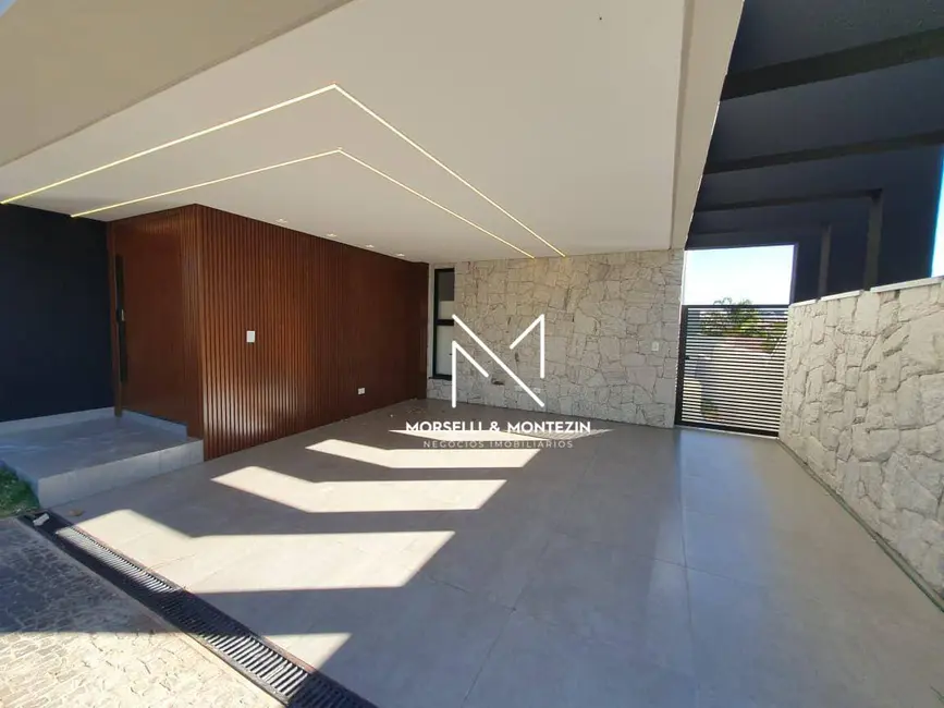 Sobrado com 3 quartos à venda, 263m2 em Conjunto Habitacional Alexandre Urbanas, Londrina - PR - imagem 4 Foto 4 de Sobrado com 3 quartos à venda, 263m2 em Conjunto Habitacional Alexandre Urbanas, Londrina - PR
