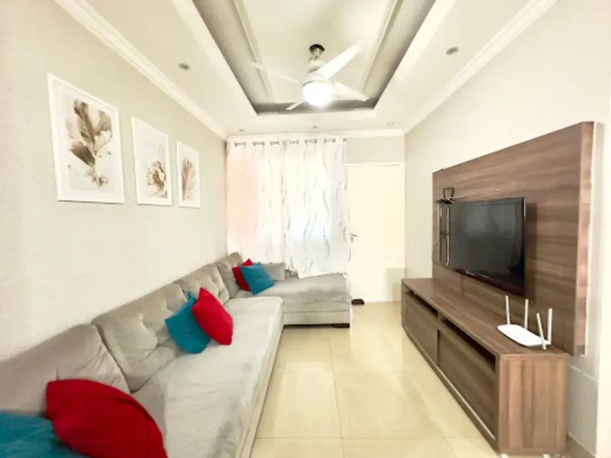 Casa de Condomínio com 3 quartos à venda, 173m2 em Sabará III, Londrina - PR - imagem 3 Foto 3 de Casa de Condomínio com 3 quartos à venda, 173m2 em Sabará III, Londrina - PR