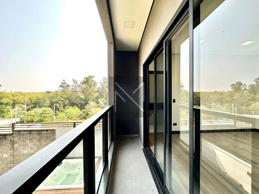 Casa de Condomínio com 3 quartos à venda, 268m2 em Jardim Morumbi, Londrina - PR - imagem 8 Foto 8 de Casa de Condomínio com 3 quartos à venda, 268m2 em Jardim Morumbi, Londrina - PR