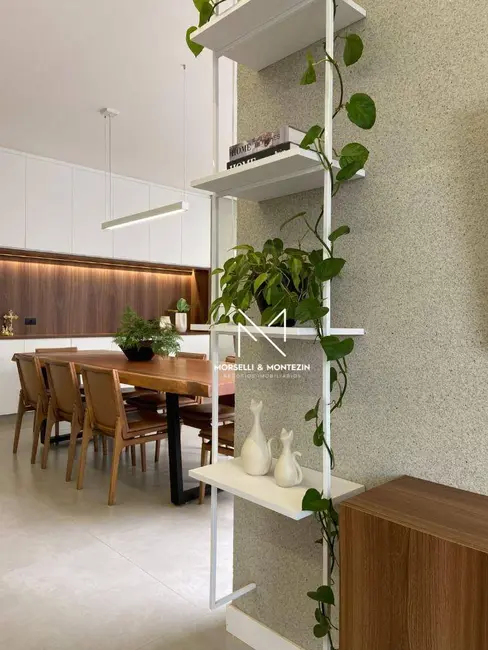 Foto 4 de Sobrado com 3 quartos à venda, 287m2 em Londrina - PR