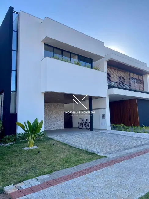 Sobrado com 3 quartos à venda, 252m2 em Londrina - PR - imagem 1 Foto 1 de Sobrado com 3 quartos à venda, 252m2 em Londrina - PR