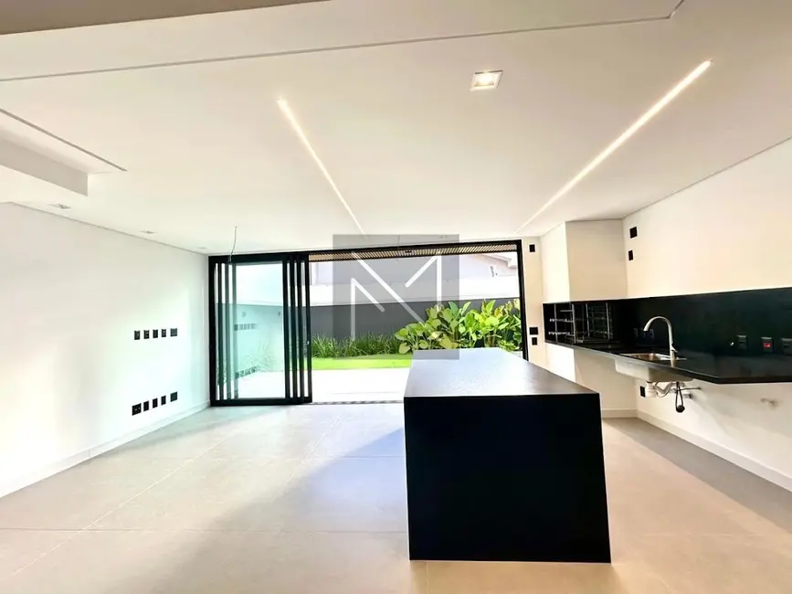 Casa de Condomínio com 5 quartos à venda, 360m2 em Esperança, Londrina - PR - imagem 7 Foto 7 de Casa de Condomínio com 5 quartos à venda, 360m2 em Esperança, Londrina - PR