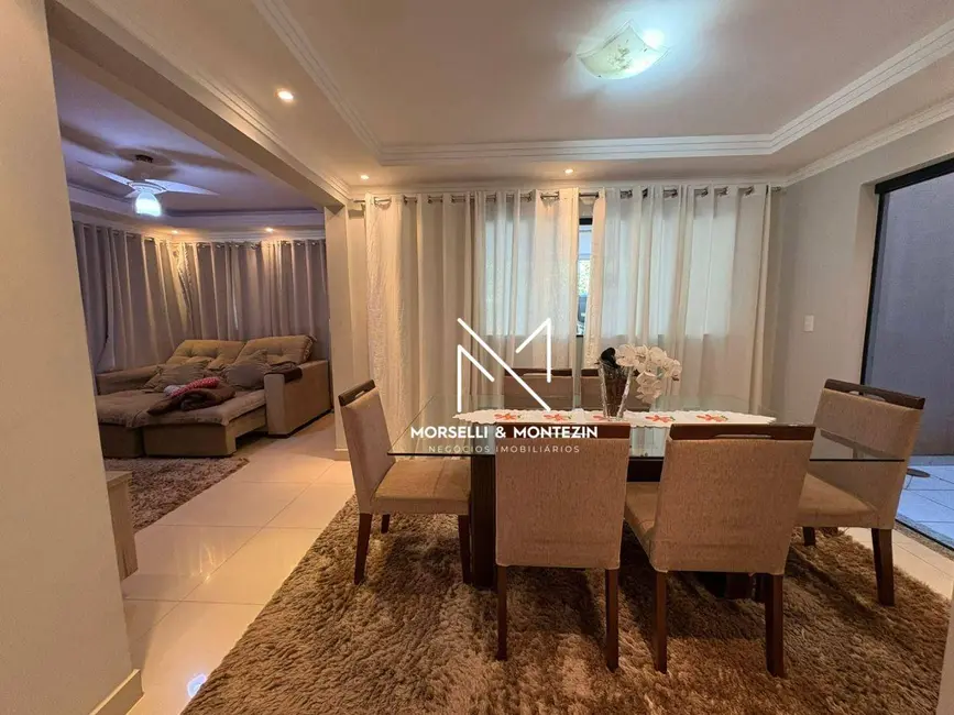 Casa de Condomínio com 3 quartos à venda, 250m2 em Aragarça, Londrina - PR - imagem 4 Foto 4 de Casa de Condomínio com 3 quartos à venda, 250m2 em Aragarça, Londrina - PR