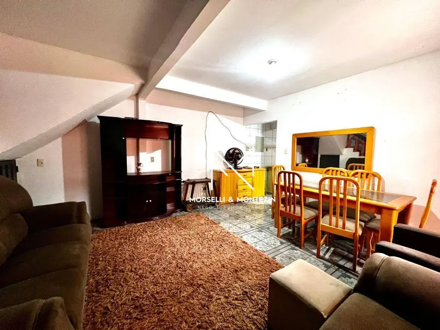 Casa com 3 quartos à venda, 295m2 em Santa Rita 1, Londrina - PR - imagem 5 Foto 5 de Casa com 3 quartos à venda, 295m2 em Santa Rita 1, Londrina - PR