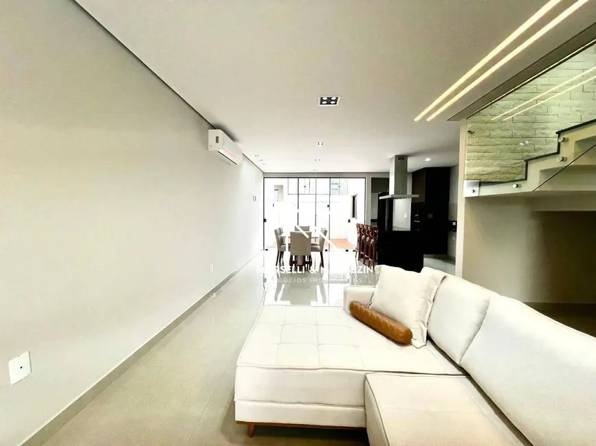 Foto 2 de Casa de Condomínio com 3 quartos à venda, 125m2 em Jardim Ecoville I, Cambe - PR