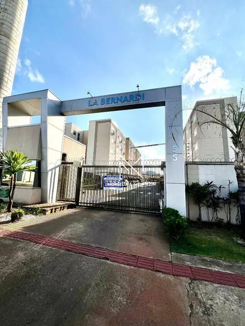 Foto 2 de Apartamento com 2 quartos à venda, 50m2 em Londrina - PR