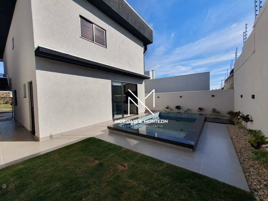 Sobrado com 4 quartos à venda, 257m2 em Conjunto Habitacional Alexandre Urbanas, Londrina - PR - imagem 9 Foto 9 de Sobrado com 4 quartos à venda, 257m2 em Conjunto Habitacional Alexandre Urbanas, Londrina - PR