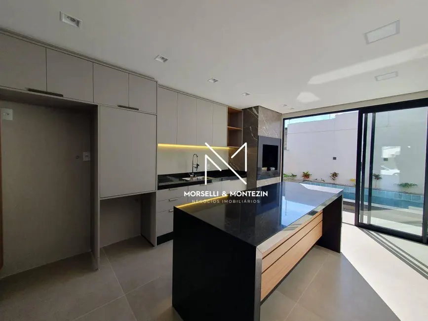 Sobrado com 4 quartos à venda, 257m2 em Conjunto Habitacional Alexandre Urbanas, Londrina - PR - imagem 8 Foto 8 de Sobrado com 4 quartos à venda, 257m2 em Conjunto Habitacional Alexandre Urbanas, Londrina - PR