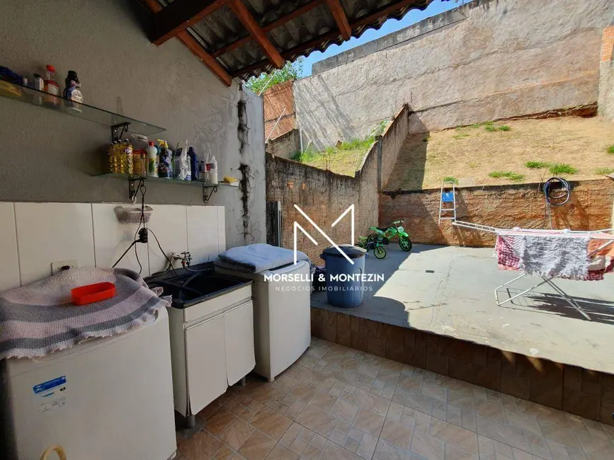 Casa com 3 quartos à venda, 180m2 em Colúmbia, Londrina - PR - imagem 6 Foto 6 de Casa com 3 quartos à venda, 180m2 em Colúmbia, Londrina - PR