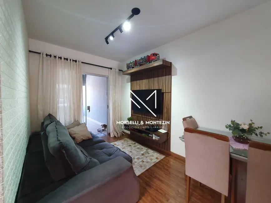 Casa com 3 quartos à venda, 180m2 em Colúmbia, Londrina - PR - imagem 2 Foto 2 de Casa com 3 quartos à venda, 180m2 em Colúmbia, Londrina - PR