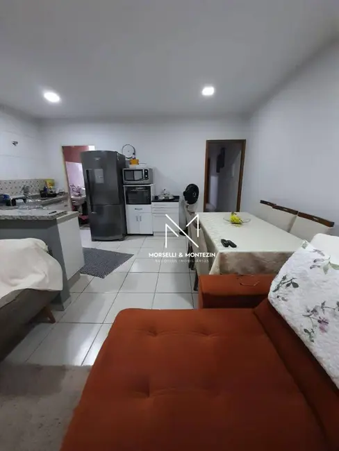 Foto 1 de Casa com 2 quartos à venda, 125m2 em Residencial José B Almeida, Londrina - PR