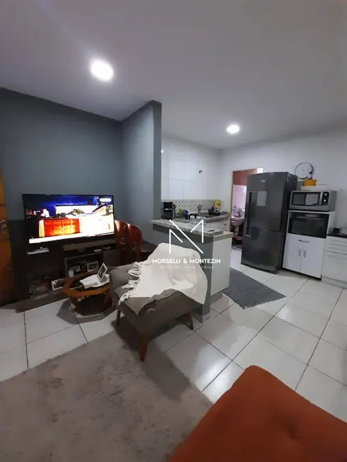 Foto 2 de Casa com 2 quartos à venda, 125m2 em Residencial José B Almeida, Londrina - PR
