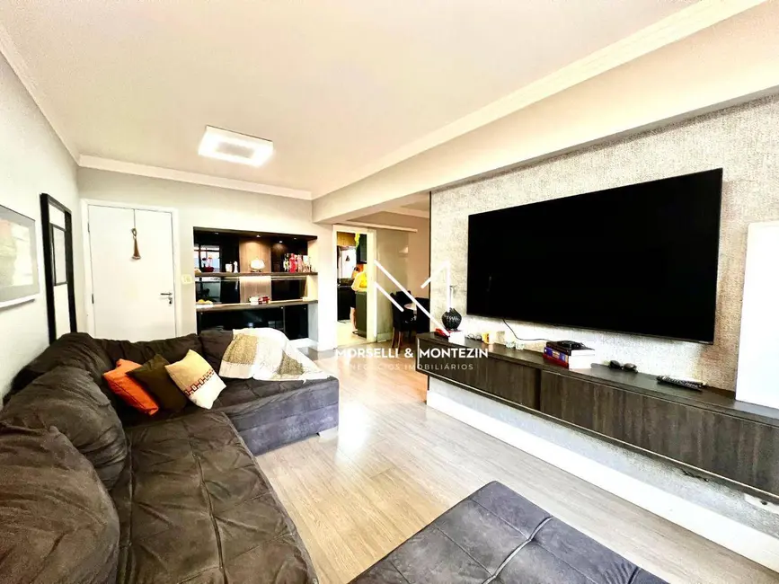 Apartamento com 3 quartos à venda, 132m2 em Centro, Londrina - PR - imagem 6 Foto 6 de Apartamento com 3 quartos à venda, 132m2 em Centro, Londrina - PR