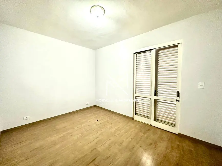 Apartamento com 3 quartos à venda, 146m2 em Centro, Londrina - PR - imagem 8 Foto 8 de Apartamento com 3 quartos à venda, 146m2 em Centro, Londrina - PR