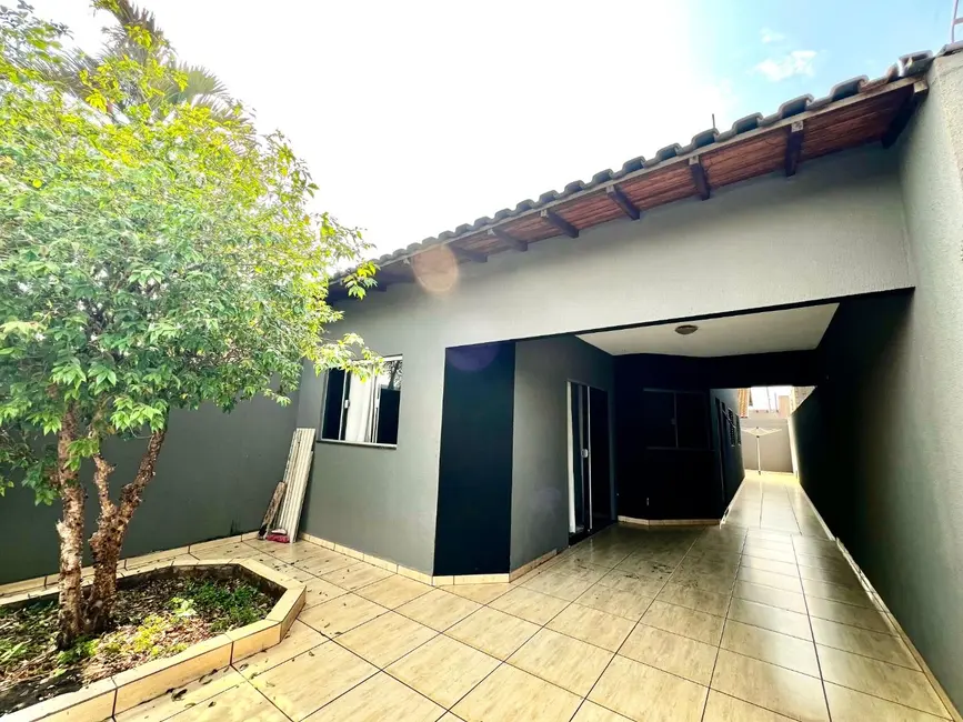 Foto 1 de Casa com 2 quartos à venda, 95m2 em Jardim Montecatini, Cambe - PR