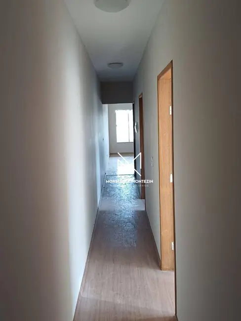 Casa com 3 quartos à venda, 125m2 em Londrina - PR - imagem 1 Foto 1 de Casa com 3 quartos à venda, 125m2 em Londrina - PR