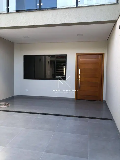 Sobrado com 3 quartos à venda, 155m2 em Jardim Guararapes, Londrina - PR - imagem 2 Foto 2 de Sobrado com 3 quartos à venda, 155m2 em Jardim Guararapes, Londrina - PR