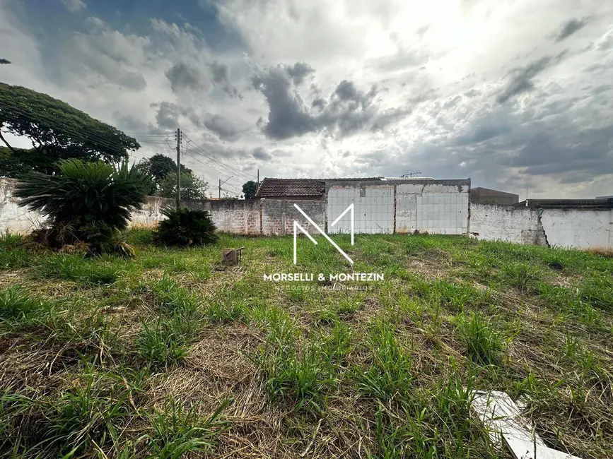 Terreno / Lote à venda, 335m2 em Carnascialli, Londrina - PR - imagem 4 Foto 4 de Terreno / Lote à venda, 335m2 em Carnascialli, Londrina - PR