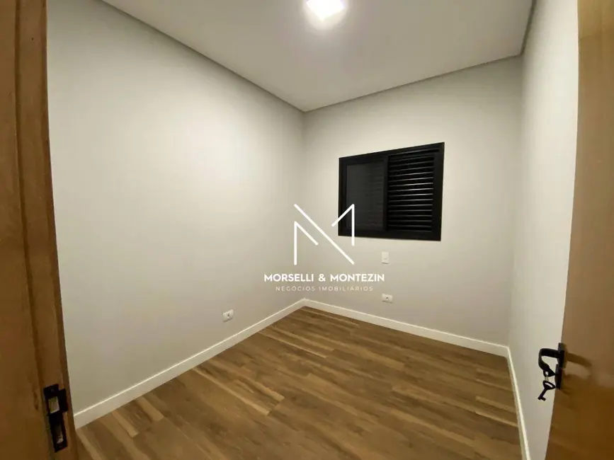 Casa com 3 quartos à venda, 250m2 em Londrina - PR - imagem 8 Foto 8 de Casa com 3 quartos à venda, 250m2 em Londrina - PR