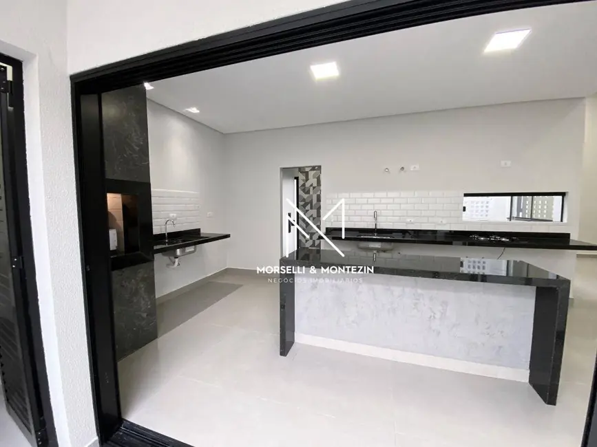 Casa com 3 quartos à venda, 250m2 em Londrina - PR - imagem 4 Foto 4 de Casa com 3 quartos à venda, 250m2 em Londrina - PR