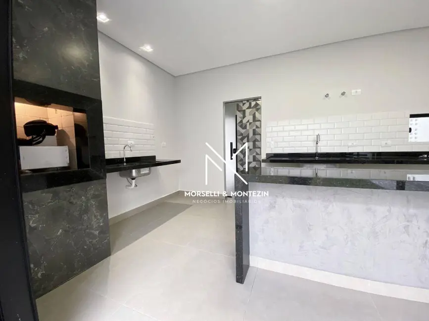 Casa com 3 quartos à venda, 250m2 em Londrina - PR - imagem 9 Foto 9 de Casa com 3 quartos à venda, 250m2 em Londrina - PR