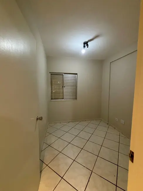 Apartamento com 3 quartos à venda, 68m2 em Parque Jamaica, Londrina - PR - imagem 8 Foto 8 de Apartamento com 3 quartos à venda, 68m2 em Parque Jamaica, Londrina - PR