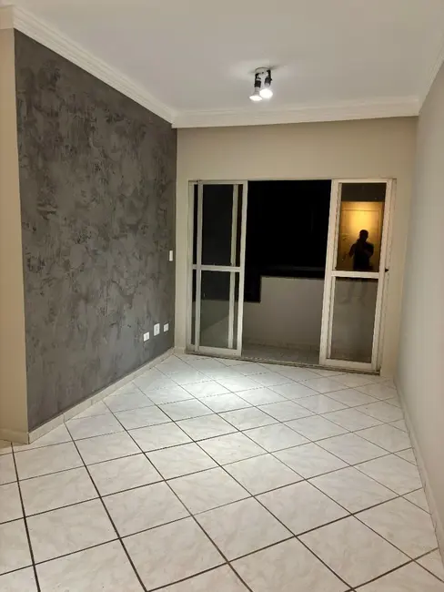 Apartamento com 3 quartos à venda, 68m2 em Parque Jamaica, Londrina - PR - imagem 3 Foto 3 de Apartamento com 3 quartos à venda, 68m2 em Parque Jamaica, Londrina - PR