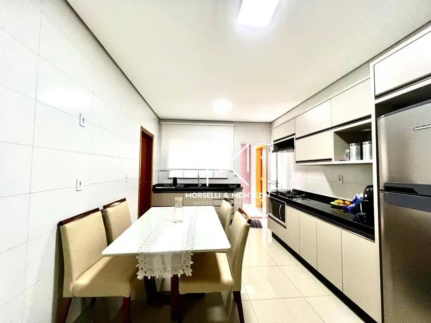 Casa de Condomínio com 3 quartos à venda, 256m2 em Jardim Ecoville I, Cambe - PR - imagem 3 Foto 3 de Casa de Condomínio com 3 quartos à venda, 256m2 em Jardim Ecoville I, Cambe - PR