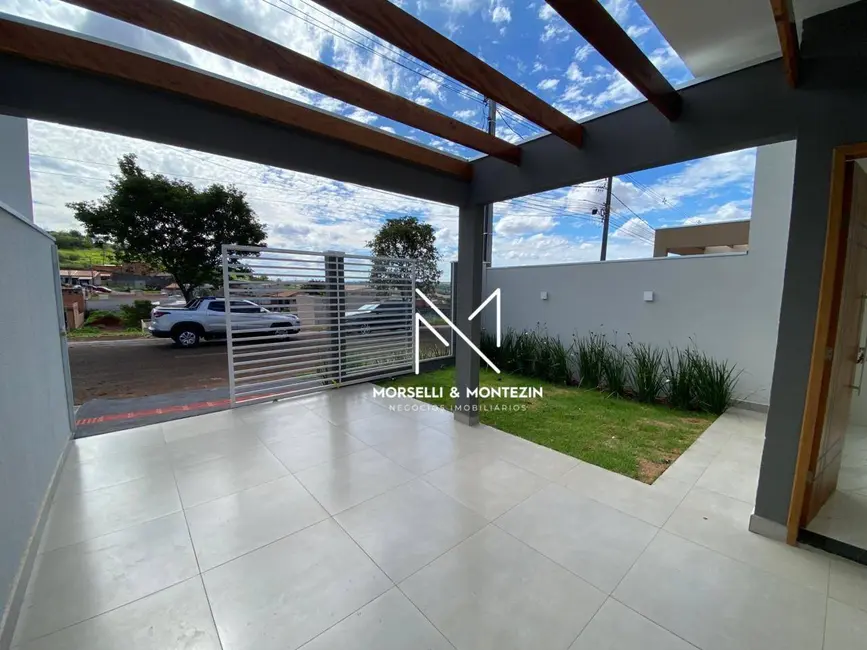 Foto 2 de Casa de Condomínio com 3 quartos à venda, 125m2 em Parque Leblon, Londrina - PR