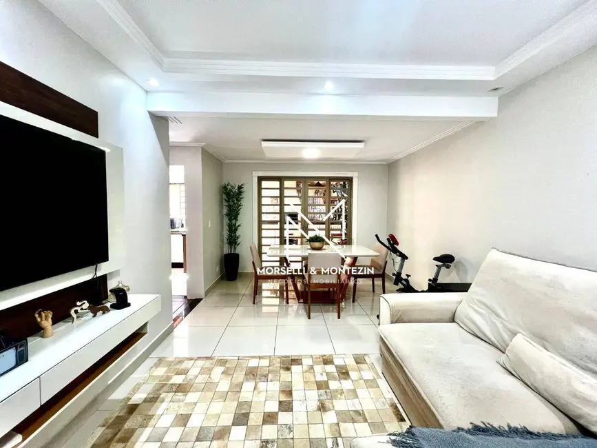 Sobrado com 3 quartos à venda, 125m2 em Portal de Versalhes 1, Londrina - PR - imagem 5 Foto 5 de Sobrado com 3 quartos à venda, 125m2 em Portal de Versalhes 1, Londrina - PR