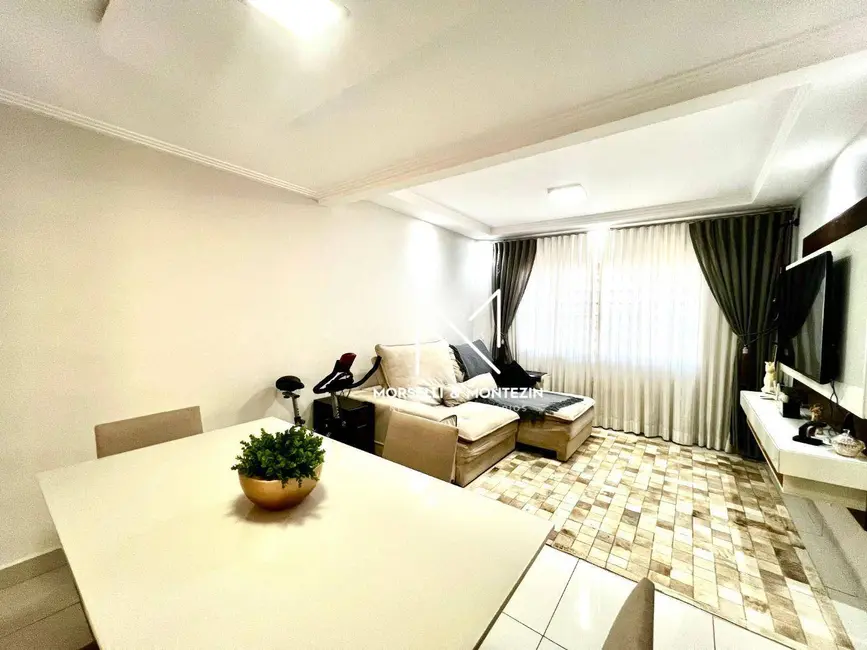 Sobrado com 3 quartos à venda, 125m2 em Portal de Versalhes 1, Londrina - PR - imagem 4 Foto 4 de Sobrado com 3 quartos à venda, 125m2 em Portal de Versalhes 1, Londrina - PR