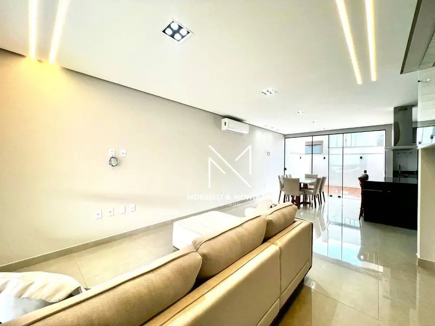 Sobrado com 3 quartos à venda, 125m2 em Jardim Ecoville I, Cambe - PR - imagem 4 Foto 4 de Sobrado com 3 quartos à venda, 125m2 em Jardim Ecoville I, Cambe - PR