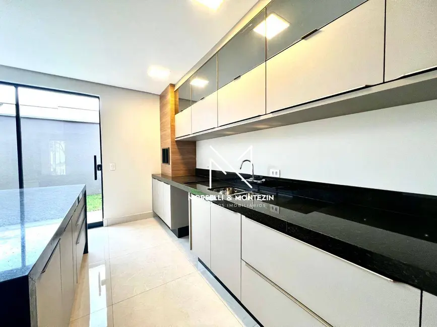 Sobrado com 3 quartos à venda, 126m2 em Cambe - PR - imagem 8 Foto 8 de Sobrado com 3 quartos à venda, 126m2 em Cambe - PR