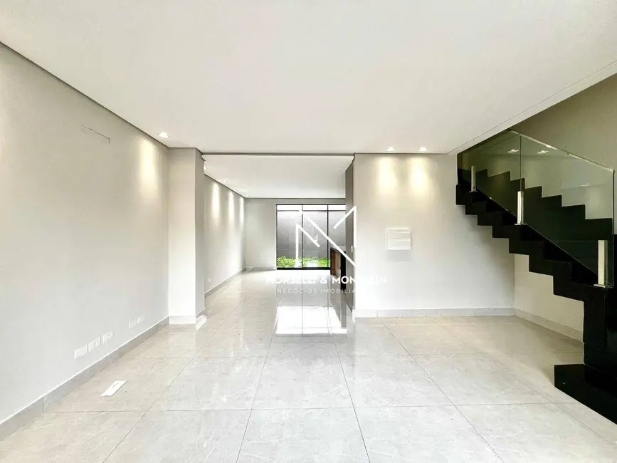 Sobrado com 3 quartos à venda, 126m2 em Cambe - PR - imagem 4 Foto 4 de Sobrado com 3 quartos à venda, 126m2 em Cambe - PR