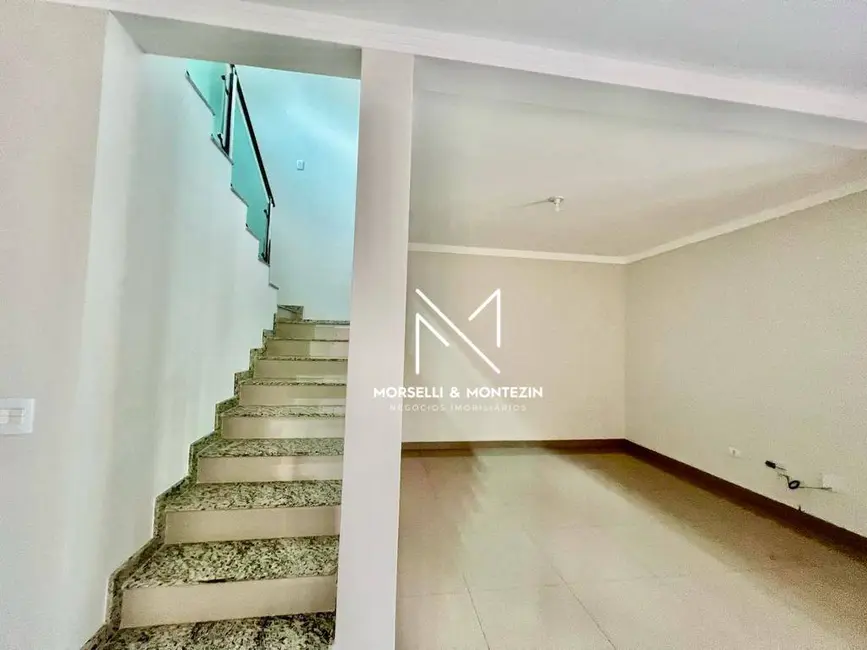 Sobrado com 3 quartos à venda, 250m2 em Centro, Cambe - PR - imagem 4 Foto 4 de Sobrado com 3 quartos à venda, 250m2 em Centro, Cambe - PR