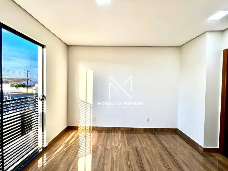 Foto 7 de Sobrado com 3 quartos à venda, 126m2 em Colúmbia, Londrina - PR
