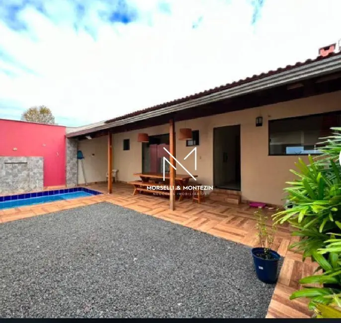 Foto 3 de Sobrado com 4 quartos à venda, 250m2 em Jardim Tókio, Londrina - PR