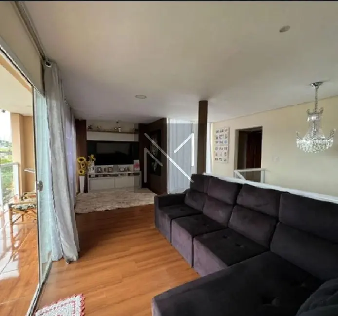 Foto 1 de Sobrado com 3 quartos à venda, 250m2 em Jardim Tókio, Londrina - PR