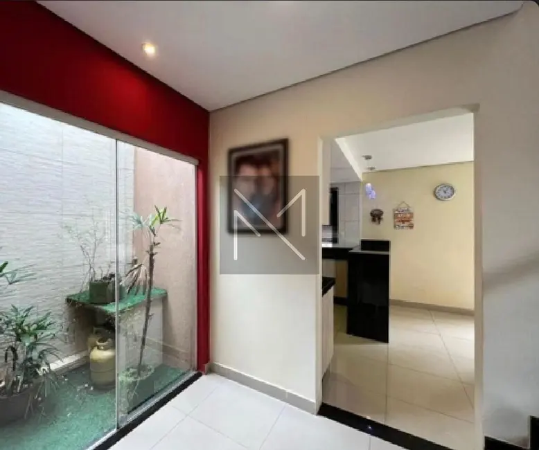 Foto 8 de Sobrado com 3 quartos à venda, 250m2 em Jardim Tókio, Londrina - PR