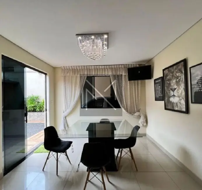 Foto 3 de Sobrado com 3 quartos à venda, 250m2 em Jardim Tókio, Londrina - PR