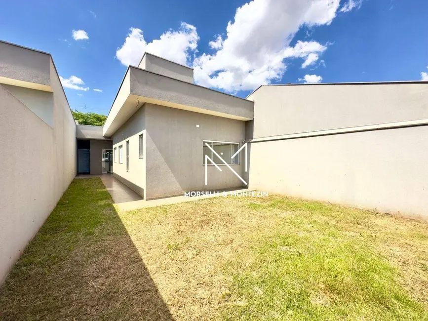 Casa com 3 quartos à venda, 202m2 em Colúmbia, Londrina - PR - imagem 4 Foto 4 de Casa com 3 quartos à venda, 202m2 em Colúmbia, Londrina - PR